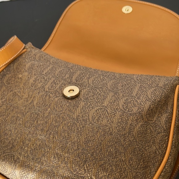 Gucci Vintage Tan dGG Logo MONOGRAM Canvas Leather Crossbody Bag. - Picture 9 of 16